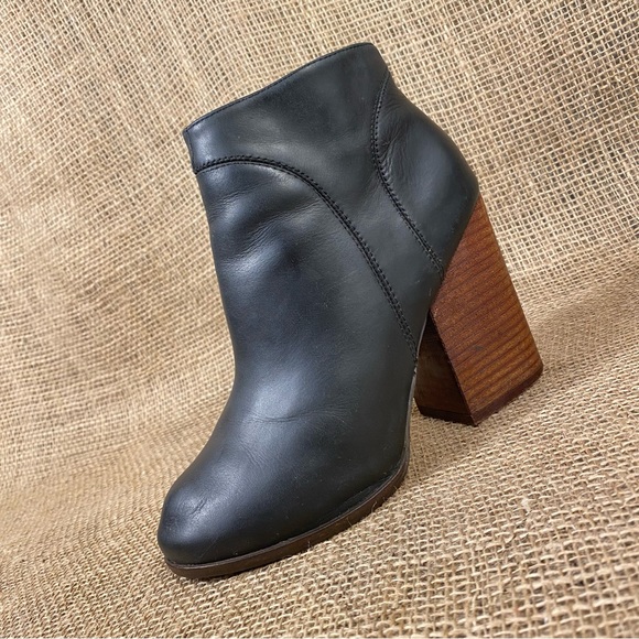 Jeffrey Campbell Boots Bootie Hanger Ankle Gray Leather Stack Heel Sz 6.5 M - Picture 2 of 11